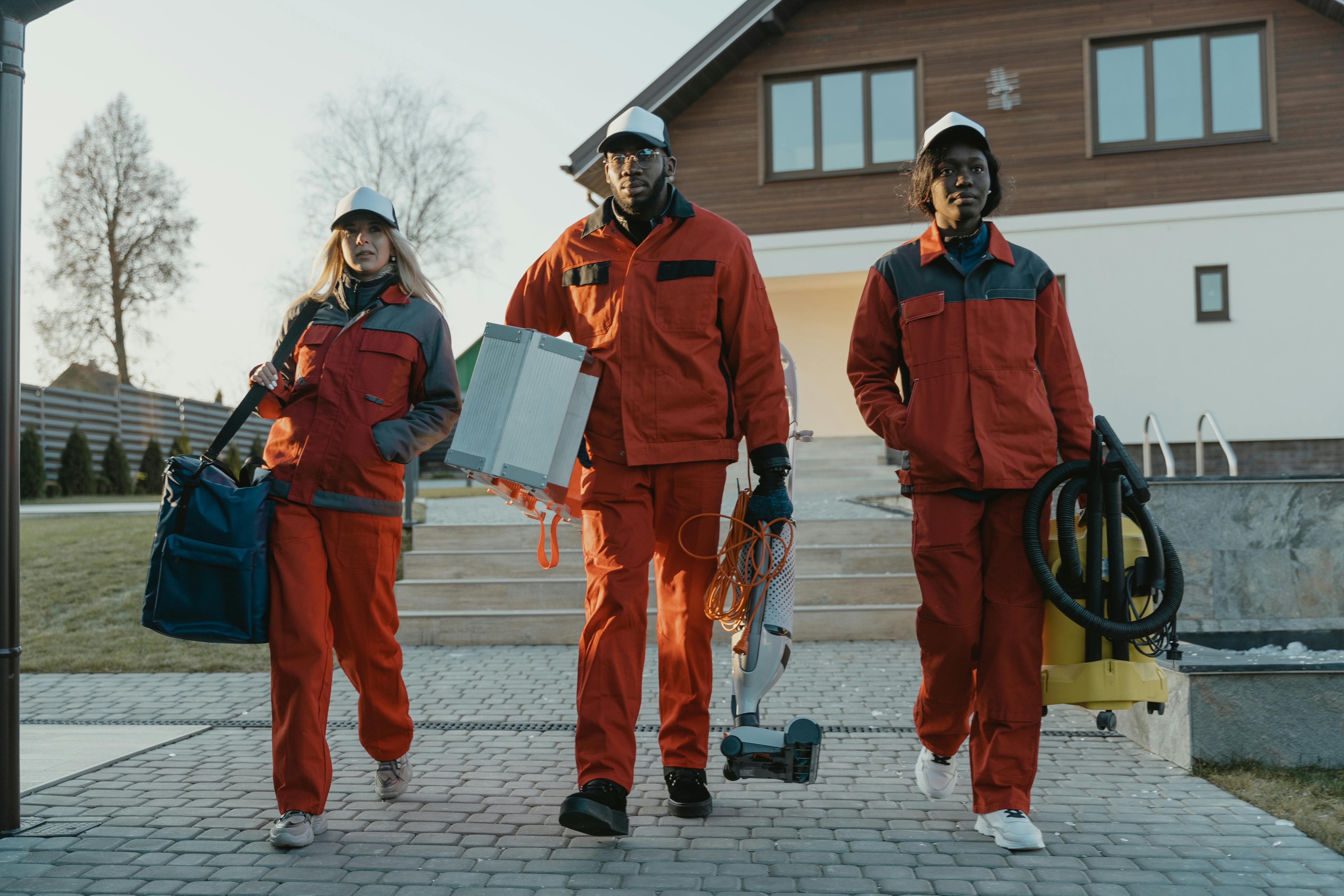 SixSheen professional cleaning team in Toronto